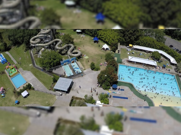 Birds eye view picture of the Kaipatiki Hot Springs